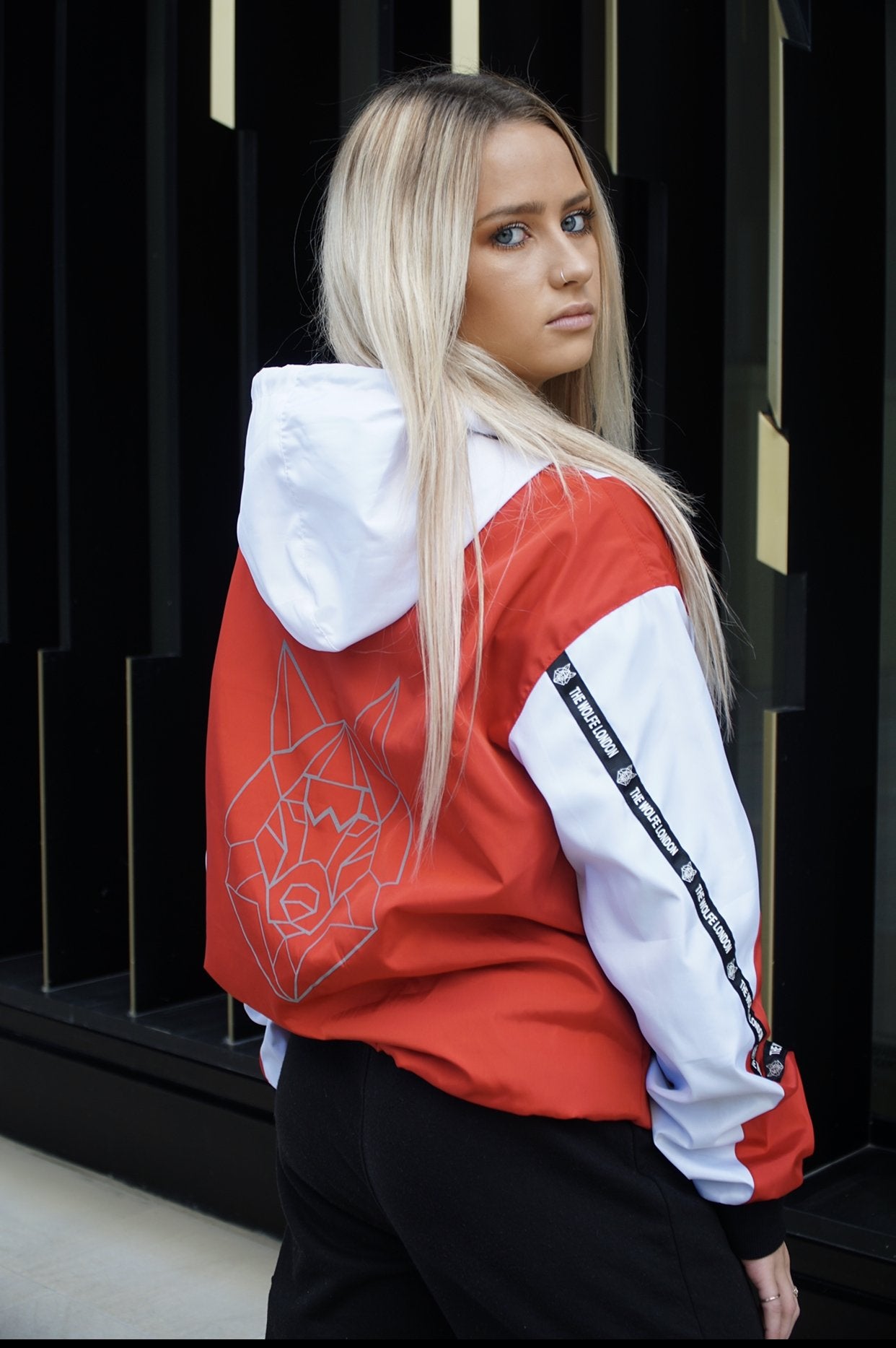 Meraki Wind Breaker Jacket Woman