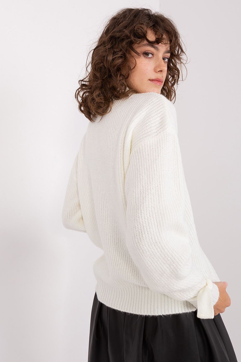  Pulover model 190230 Badu 