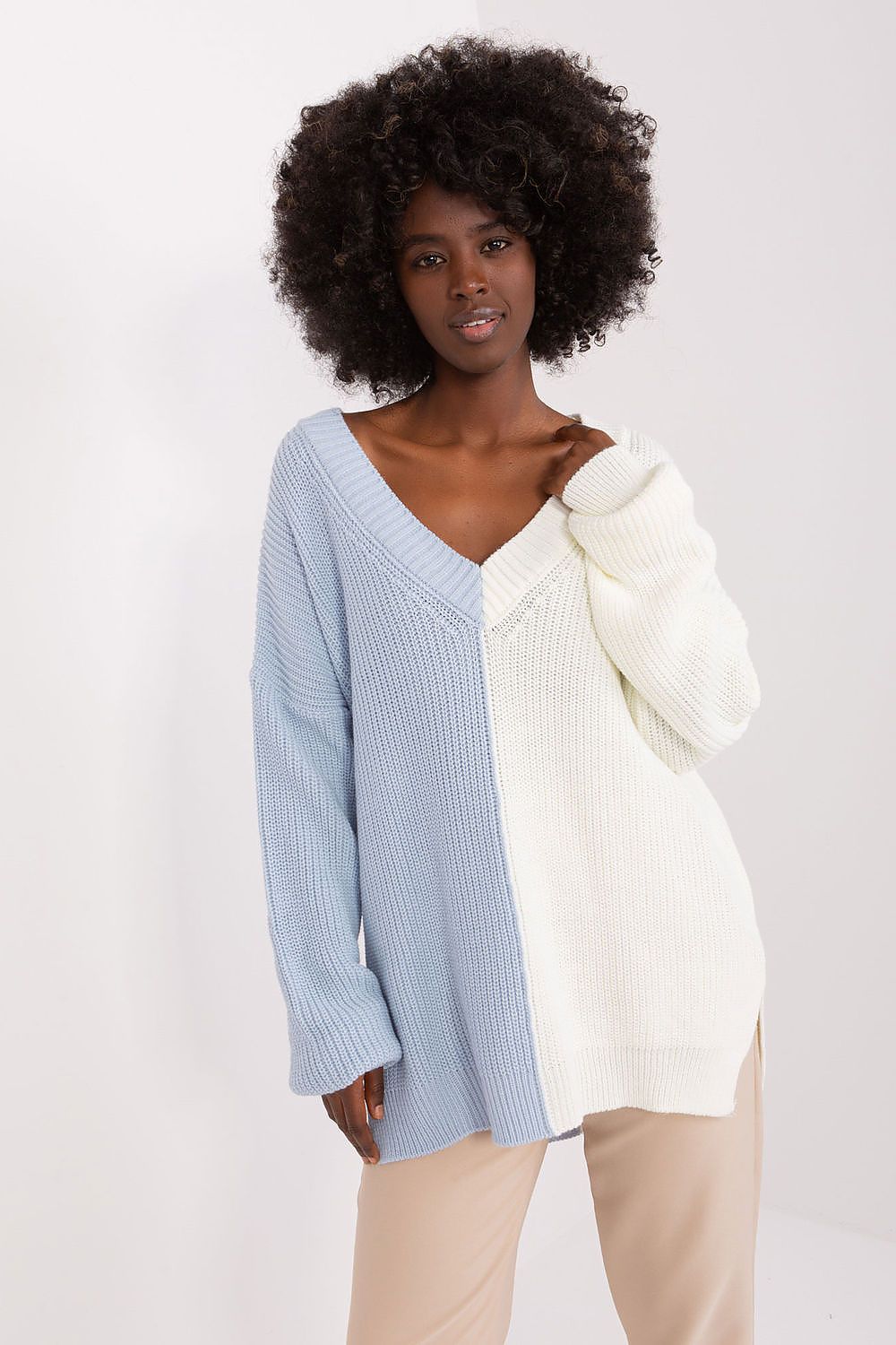  Pulover model 190761 Badu 