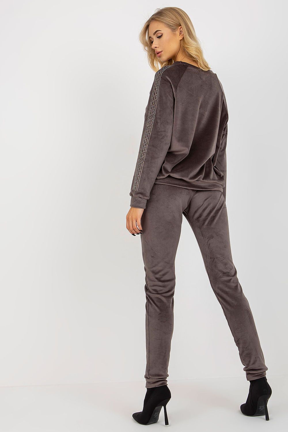  Completă model 191246 Relevance 