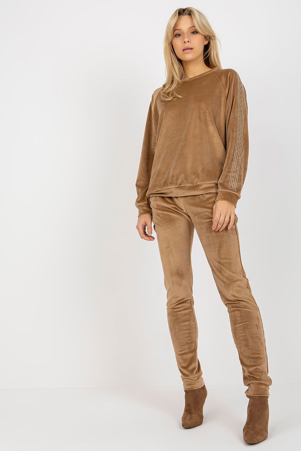  Completă model 191247 Relevance 