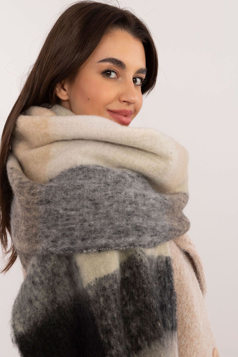  Şal model 203176 AT 