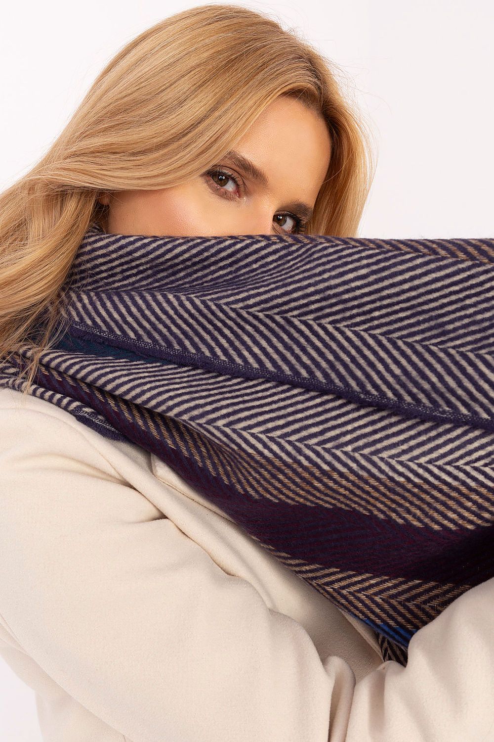  Şal model 206042 AT 