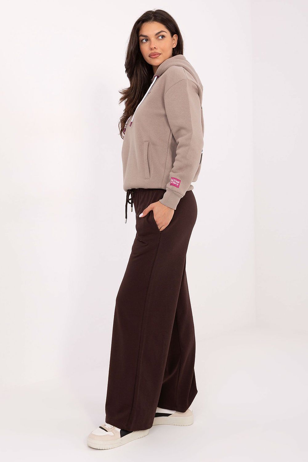  Pantaloni de trening model 218244 Relevance 