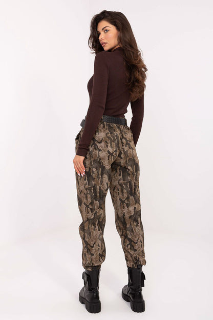  Pantaloni de damă model 218436 Italy Moda 