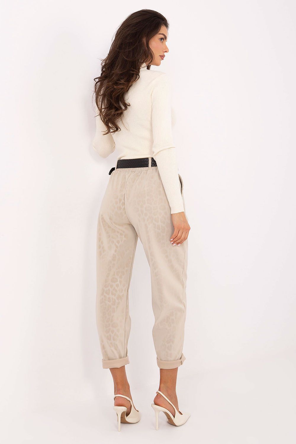  Pantaloni de damă model 218445 Italy Moda 