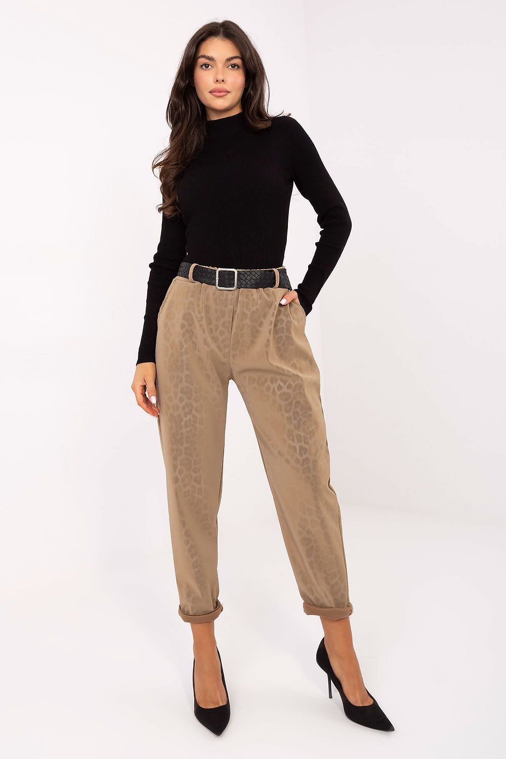  Pantaloni de damă model 218446 Italy Moda 