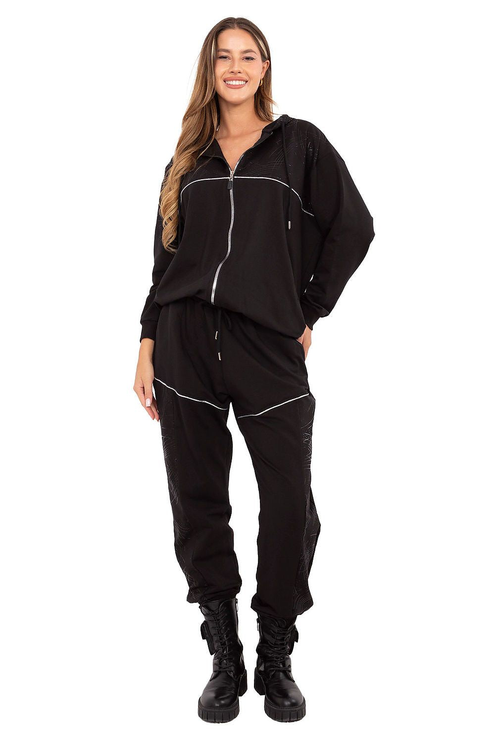  Completă model 218605 Relevance 