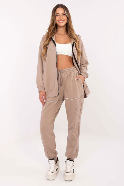  Completă model 218609 Relevance 