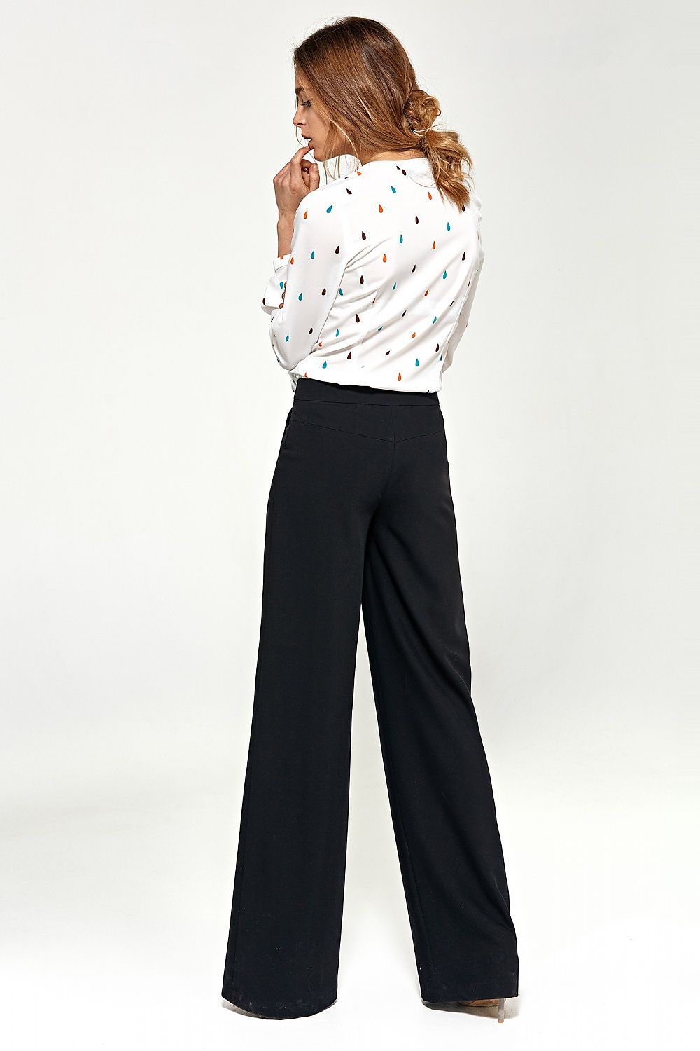  Pantaloni de damă model 118815 Nife 