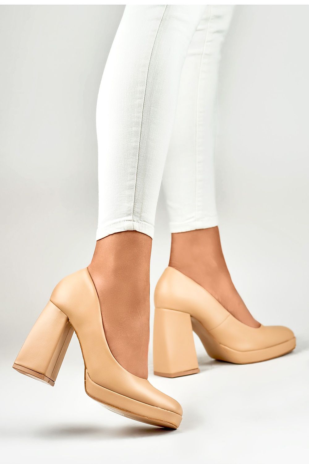  Pantofi cu toc simplu model 184640 PRIMO 