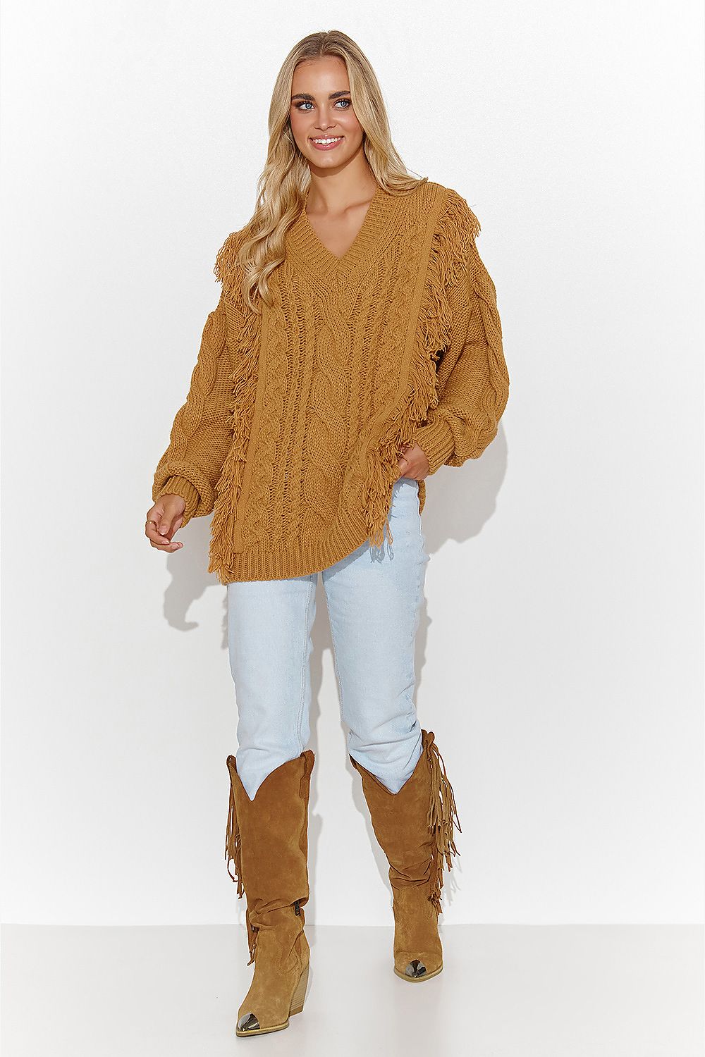  Pulover model 184792 Makadamia 