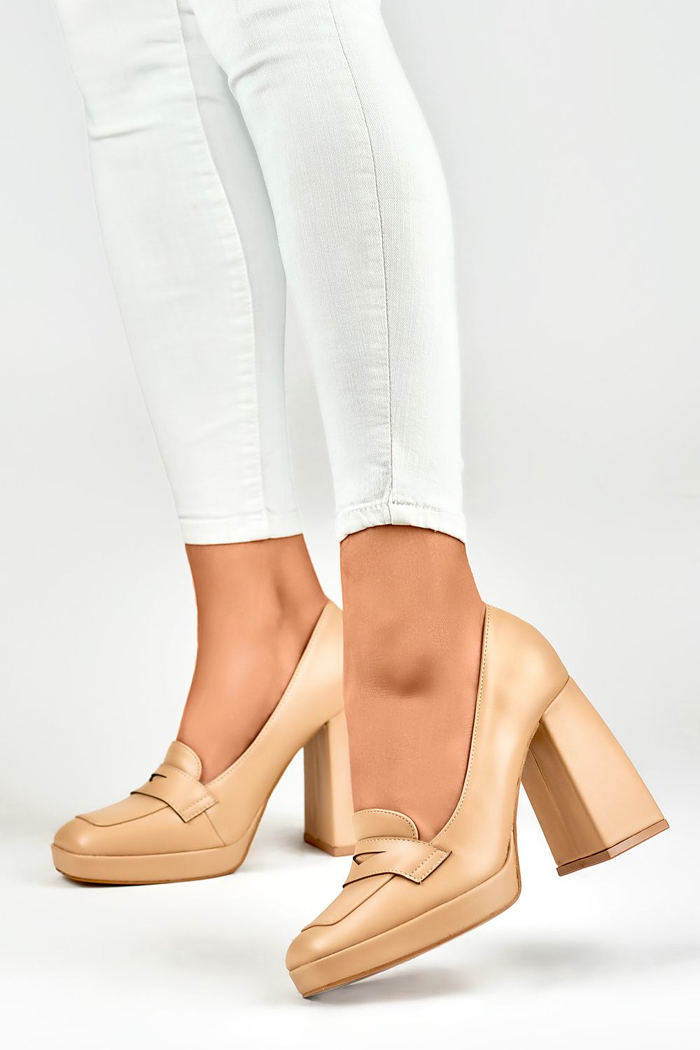  Pantofi cu toc simplu model 185397 PRIMO 